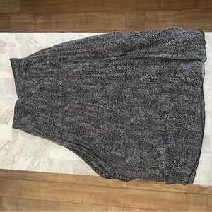 Leopard Elastic Skirt Women’s Size M White & Black Dot Print